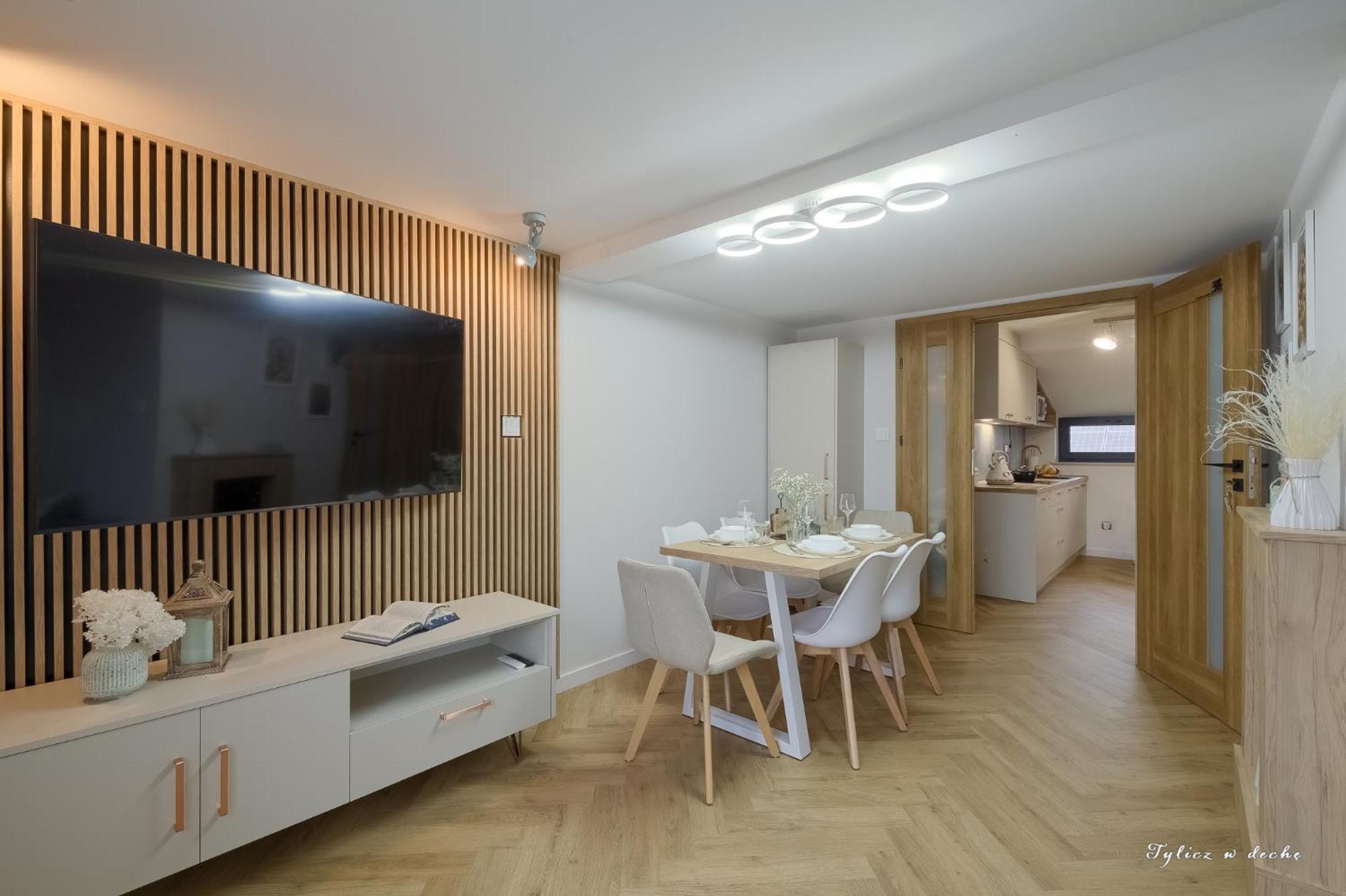 Tylicz W Deche Pokoje I Apartamenty Extérieur photo
